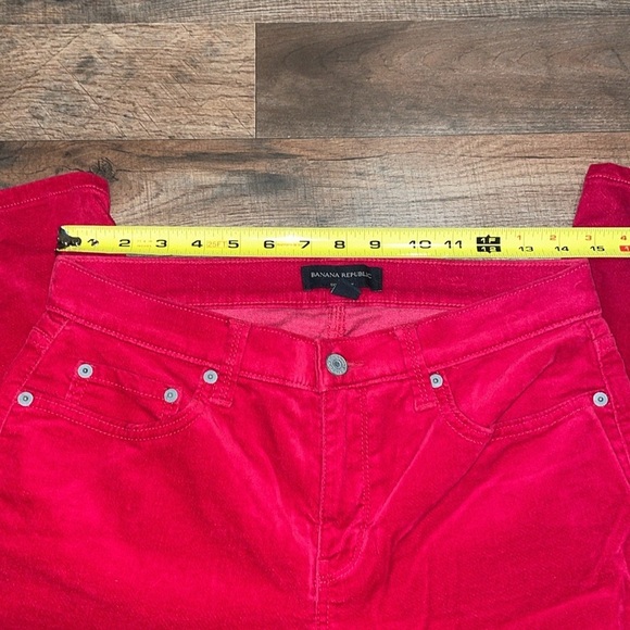 Banana Republic Mr Skinny Fit Velvet Russian Red Pants.  Size 6 - Picture 8 of 10